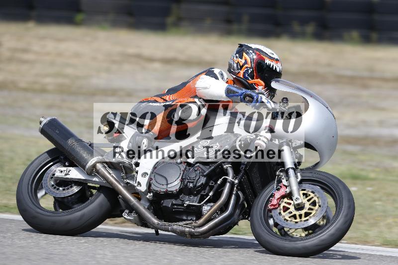 /37 09.08.2026  Pluess Motosport ADR/Freies Fahren/33